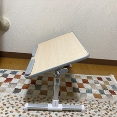 パソコンデスク小の画像