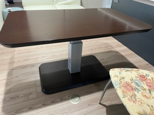 【美品】昇降テーブル　ダイニングテーブル　ニトリ