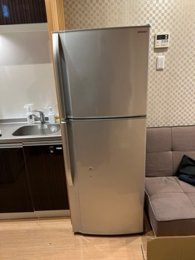 【5,000円2/28日まで】SHARP 冷蔵庫　290L 直接引き取りのみ