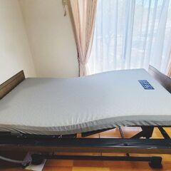 交渉中【パラマウントベッド2021年製】美品3モーター介護電動ベ...