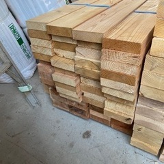 間柱　30×105×3000の画像