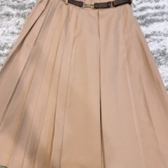 【リランドチュール】トップス・スカート・ベルトの画像
