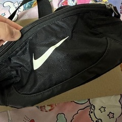 NIKE ナイキ　ウエストバッグの画像
