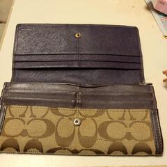 COACH紫色財布の画像