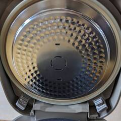 Panasonic 炊飯器 SR-HC101の画像