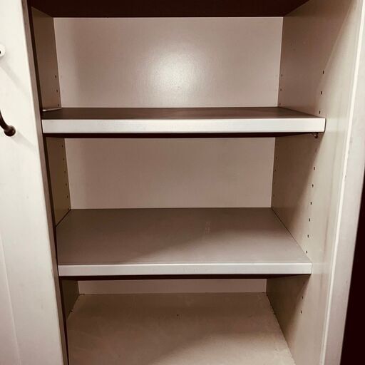  11395  2枚扉フック付き食器棚   ?2月23、25、26日東大阪市 条件付き配送無料！    