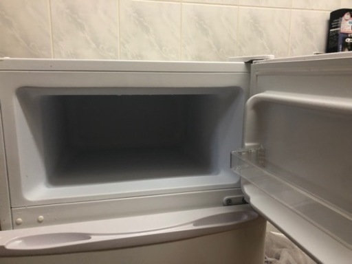 冷凍冷蔵庫　90L