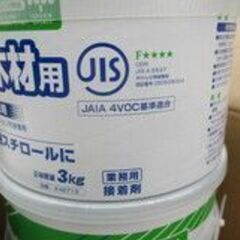 缶　未使用..ボンド CK11 コンクリート・木材用 3kg 木レンガ、巾木、発泡スチロールにの画像