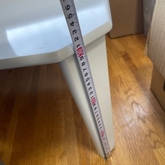 折りたたみテーブル(白:60cm×90cm×32cm)の画像