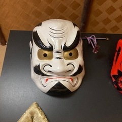 古和紙の鬼のお面1対の画像
