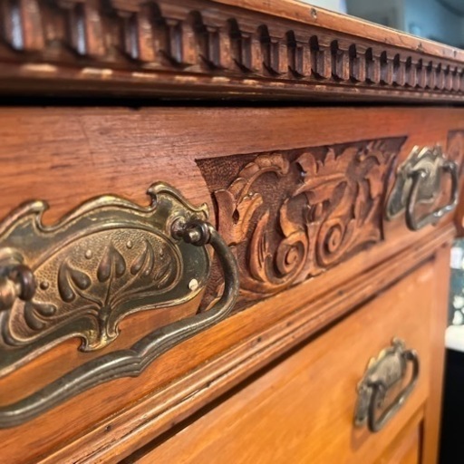 人気 英国アンティーク サイドボード 値下げ！