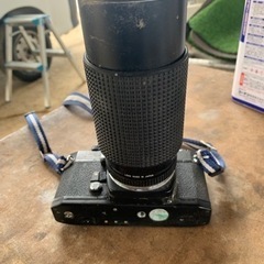 レトロ　フィルム式　一眼レフカメラの画像