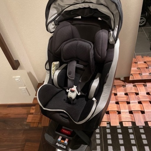 アップリカ　クリクラ　チャイルドシート