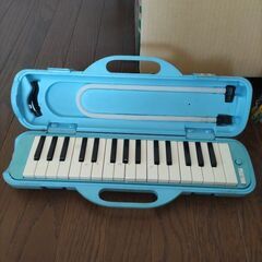 ピアニカ　中古