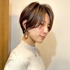 1日1人限定バッサリショートカット撮影モデル募集✨カット無料✨平日午前9時限定✨鎖骨下位の長さの方のみ可能 − 大阪府
