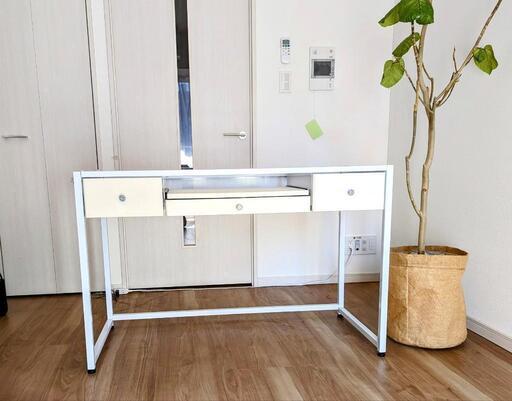 《 美品 》パソコンデスク　ネイルサロン　机　ホワイト　120cm ×55cm　（〜3月11日）