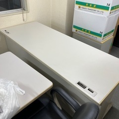 オフィス用のデスク 幅200cm
