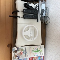 【値下げ】wii本体 付属品 ソフト4本 マリオカート他 Wii...