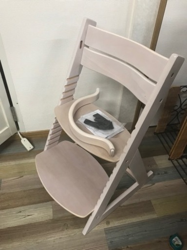 ①マジカルチェア ALPHA BABY HIGH CHAIR 子ども用椅子 天然木
