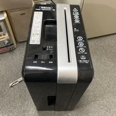 【至急】フェローズ オフィス用 シュレッダー 黒 