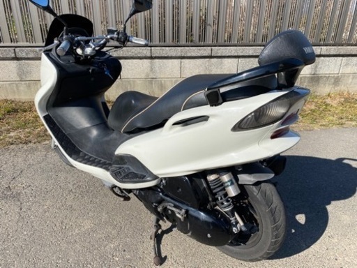 ☆マジェスティ125色々カスタム車両☆社外マフラー・シート・バーハンドル仕様^_^プラグやオイルなど交換済みで快調☆