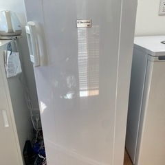 Electrolux  冷凍庫 123L 