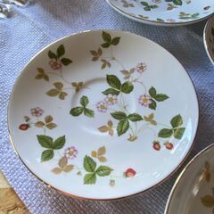 WEDGWOOD ウェッジウッド 5客セット WILD STRAWBERRY ワイルドストロベリー カップ＆ソーサー●BA01N065の画像