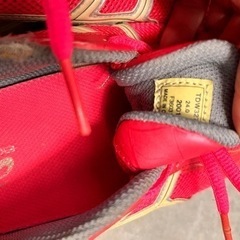 アシックスランニングシューズセットの画像