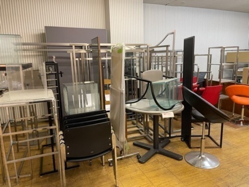 ★売約済★店舗什器　一式(値段交渉可能です)