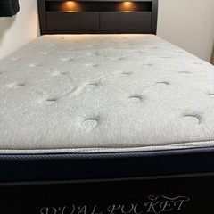 ベット セミダブル の画像
