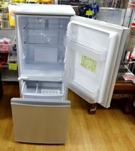 西岡店 シャープ 2ドア 137L 冷蔵庫 SJ-D14E 2019年製 シルバー 100Lクラス 百Lクラス