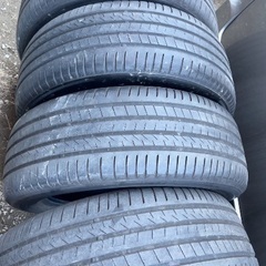 バリ山！4本セット235/55R20 夏タイヤ　残溝6.4mm