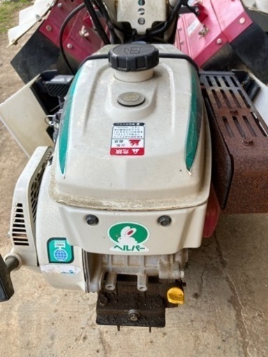 イチゴ管理機　ヘルパー　ウネパンチャー