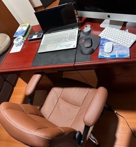 【極美品】高級品セット_社長デスク+椅子 皮革 【最終値下げ】【3月18日まで】 3月18日まで引き取りはありませんでしたら、粗大ごみに処分します。