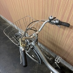 格安掲載‼️ 電動アシスト自転車 BRIDGESTONE アシスタ シルバー 26インチ  バッテリー 充電器有り 記載エリア配送可能◎ 引き取り割引き⭕️の画像