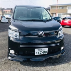🚗🇯🇵😊 トヨタ・ヴォクシー。  ZSキラメキ。 検査。  20...