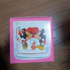問い合わせ殺到中。新品、未使用。ミッキー、ミニーのペアグラスです。の画像