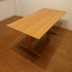 【無印良品】　リビングでもダイニングでもつかえるテーブル