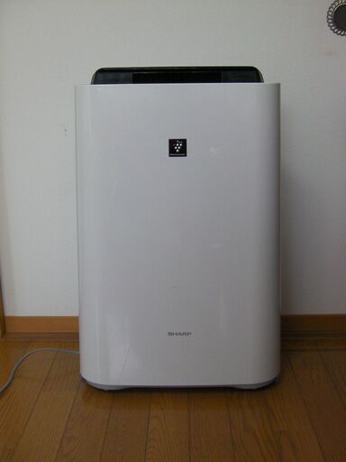 空気清浄機　シャープ KC-D70-W