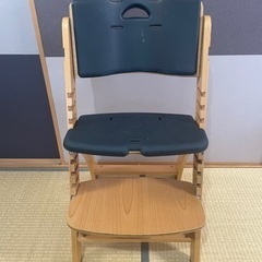 子供用可変椅子の画像