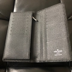 財布　ブラック(今日だけこの値段)の画像