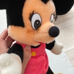 ミニーのぬいぐるみの画像