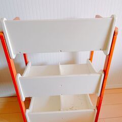 絵本が飾れる収納力多い収納ラック・おもちゃ収納も！の画像