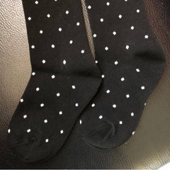 ☆新品☆キッズハイソックス 15〜20cm 黒色 ハート ミニリボン柄　ドット柄靴下の画像