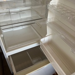 冷蔵庫　Sanyo の画像