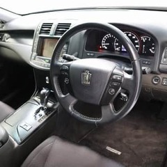 トヨタ/クラウン　セダンの代名詞といっても過言ではない❕🚗の画像