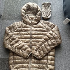 ユニクロウルトラライトダウンの中古が安い！激安で譲ります