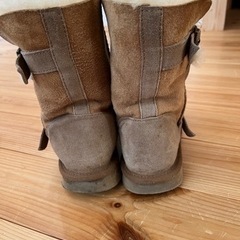 ムートンブーツの画像