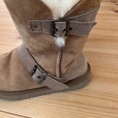 ムートンブーツの画像