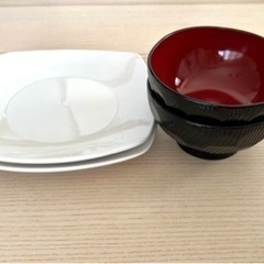 【値下げしました】【美品】食器9点セットの画像